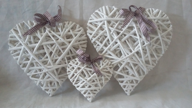 Regali e Bomboniere - Prodotti - Coppie Sposi Fidanzati  - Set 3 cuori legno DIAM. 30'- 25'- 15cm 
