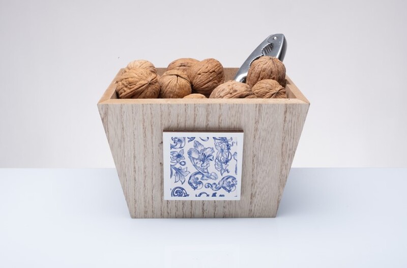 Regali e Bomboniere - Prodotti - Matrimonio - 16x16x10cm Vassoio con schiaccianoci con box 
