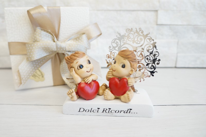 Regali e Bomboniere - Prodotti - Bomboniere Gemelli - BIMBI ANGELI DEL CUORE GEMELLI CON ALBERO DELLA VITA 7,5X8X3,5CM CON BOX