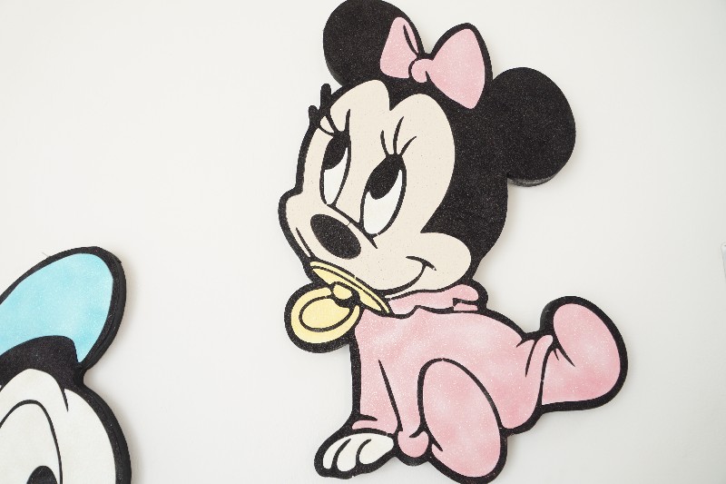 Regali e Bomboniere - Prodotti - PERSONAGGI POLISTIROLO - BABY MINNIE SAGOMA h85CM POLISTIROLO 