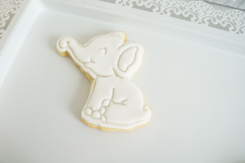 Regali e Bomboniere - Prodotti - Biscotti Decorati - BISCOTTO DECORATO ELEFANTE LATERALE 8CM 