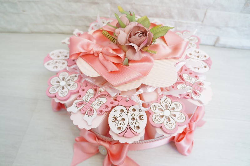 Regali e Bomboniere - Prodotti - Torta Bomboniera - FARFALLA FIORE COCCINELLA ASSORTITO RESINA 6,5CM 
