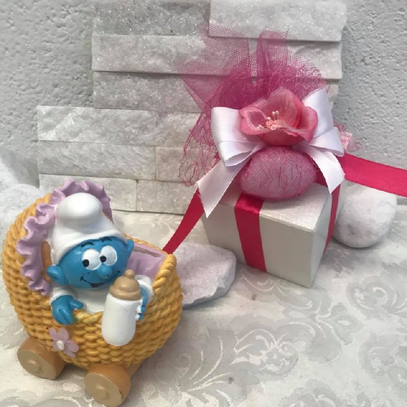 Regali e Bomboniere - Prodotti - Bomboniere Disney e cartoni - SALVADANAIO BABY PUFFO CARROZZINA ROSA 12CM