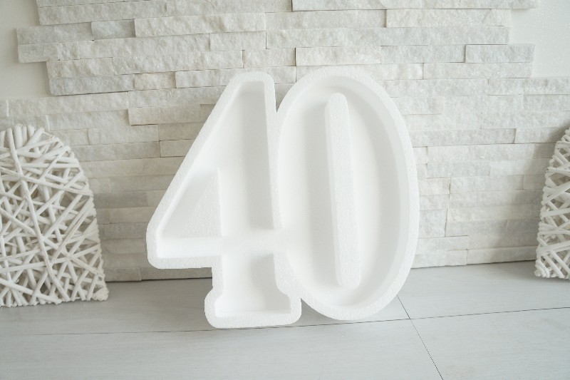Regali e Bomboniere - Prodotti - Porta Confetti Polistirolo - PORTA CONFETTI POLISTIROLO NUMERO 40 BIANCO NATURALE 30x30cm USO DECORATIVO