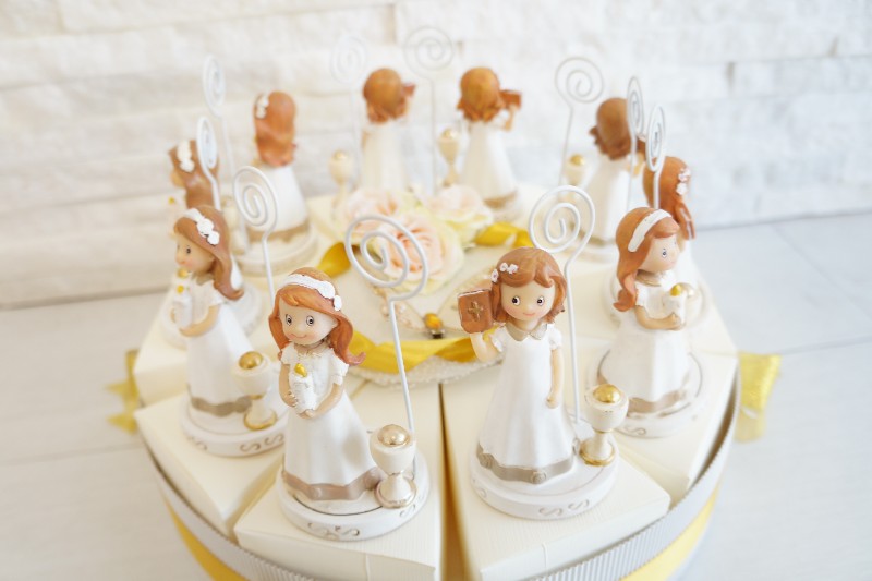 Regali e Bomboniere - Prodotti -  - TORTA 10 BIMBA CLIP COMUNIONE 10CM RESINA 