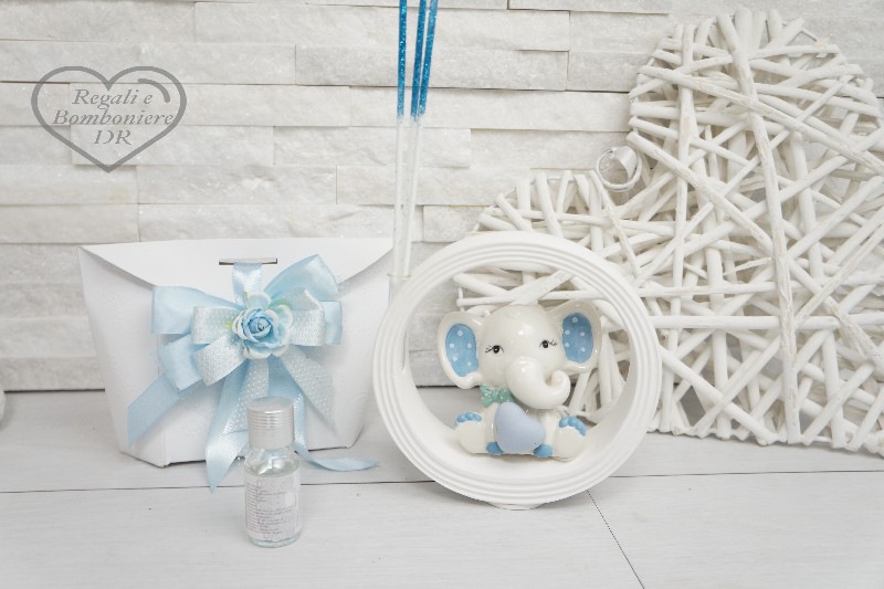Regali e Bomboniere - Prodotti - Profumatori - ELEFANTINO PROFUMATORE DEL CUORE CIELO PORCELLANA CON SUPPORTO IN GESSO 14X3CM CON KIT ESSENZA E BUSTA