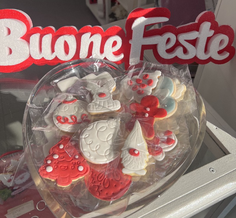 Regali e Bomboniere - Prodotti - Natale  - BISCOTTI DECORATI ASSORTITI NATALE 7-8CM 