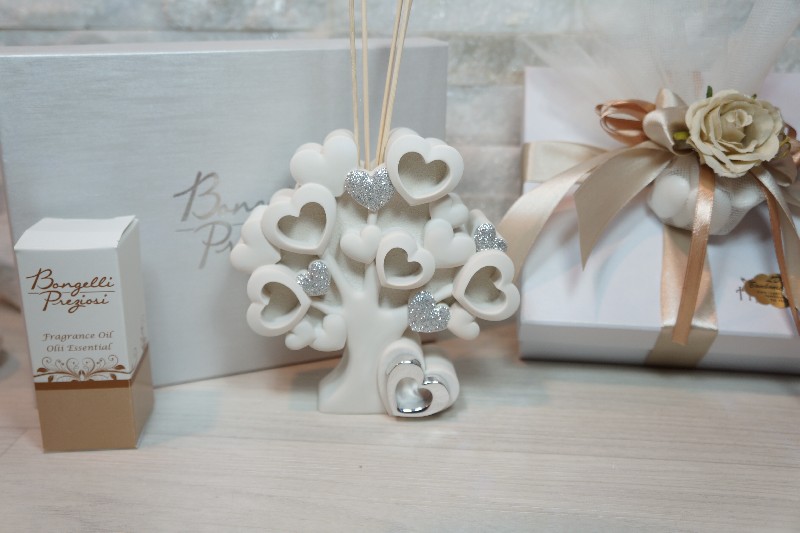 Regali e Bomboniere - Prodotti - Profumatori - PROFUMATORE ALBERO DELLA VITA CUORI POLVERE DI MARMO H12CM CON BOX E ESSENZA 