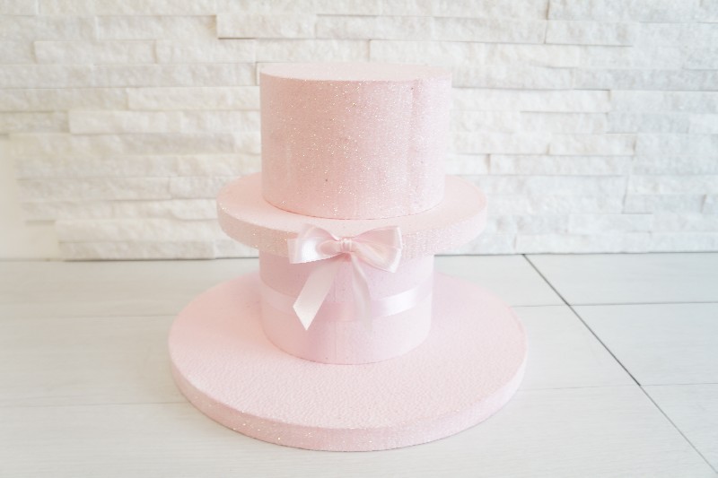 Regali e Bomboniere - Prodotti - Cesti e Strutture - BASE TORTA PER SACCHETTI 25X25CM COLORE A SCELTA