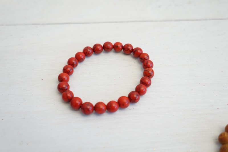 Regali e Bomboniere - Prodotti - Bijoux Dolci Ricordi - Bracciale elasticizzato con pietre ROSSE 16cm