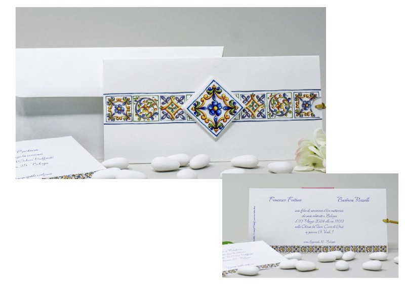 Regali e Bomboniere - Prodotti - PARTECIPAZIONI - PARTECIPAZIONE FASCIA MAIOLICA CON DECORO PLEX 21X11CM SCORREVOLE CON BUSTA 