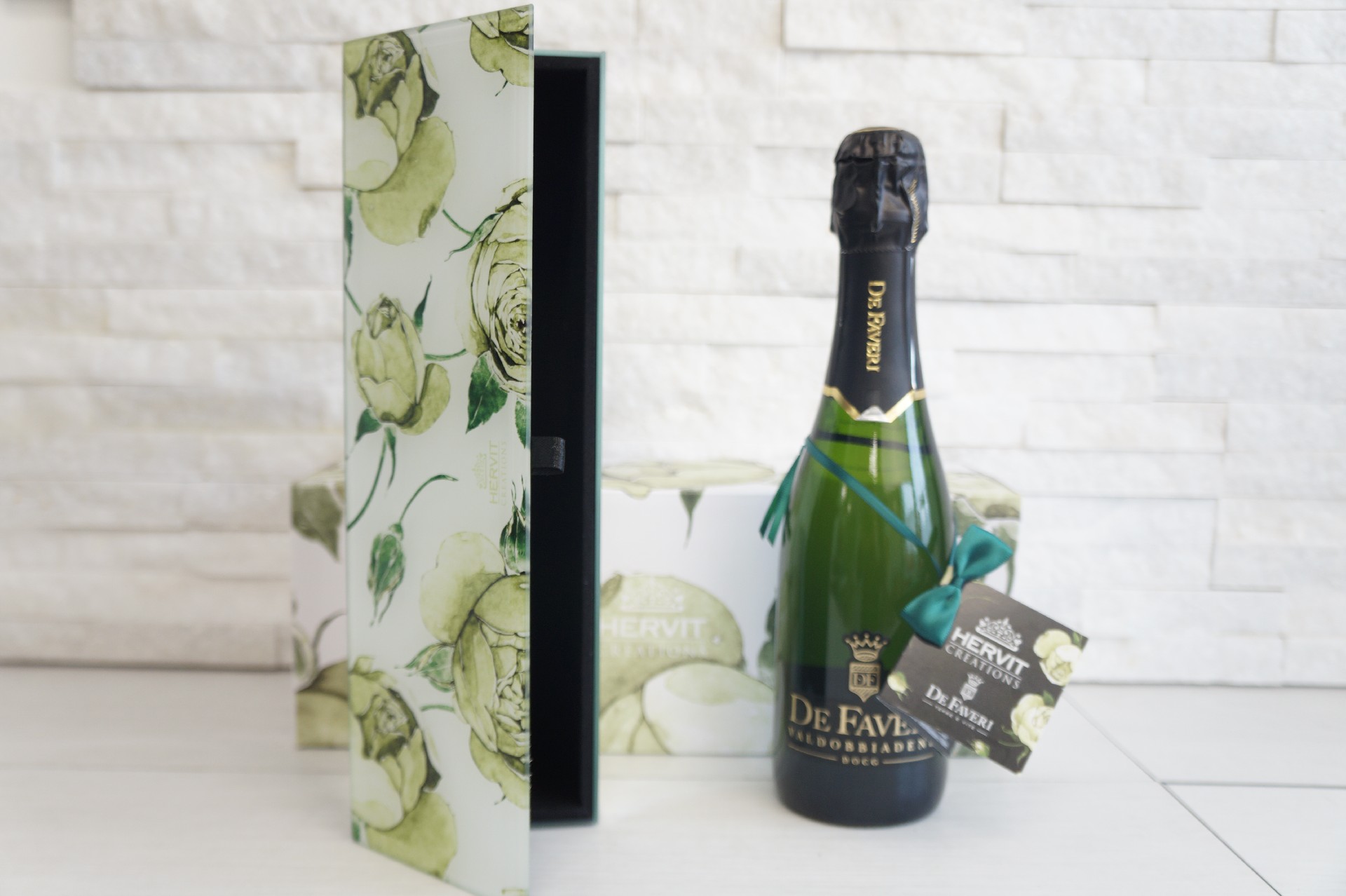 Regali e Bomboniere - Prodotti - Matrimonio - COFANETTO BACCARAT CON PROSECCO DOCG 0,375 MILLESIMATO - ROSE VERDI - VETRO E SPECCHIIO - C/BOX