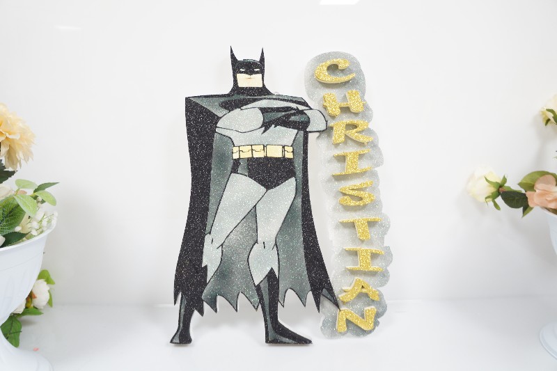 Regali e Bomboniere - Prodotti - PERSONAGGI POLISTIROLO - BATMAN PERSONALIZZATO H55CM POLISTIROLO