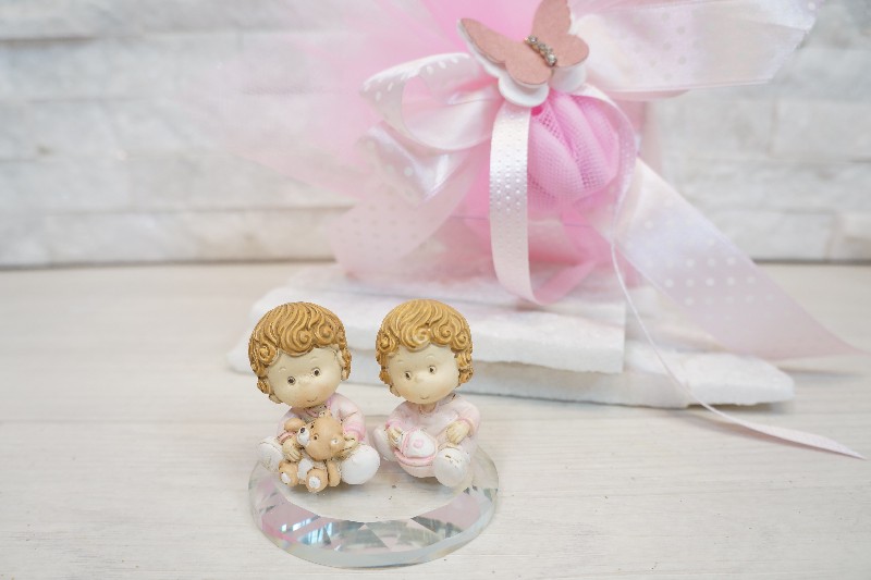 Regali e Bomboniere - Prodotti - Bomboniere Gemelli - GEMELLINI FEMMINA SU CRISTALLO 6X5CM CON BOX (14503L)