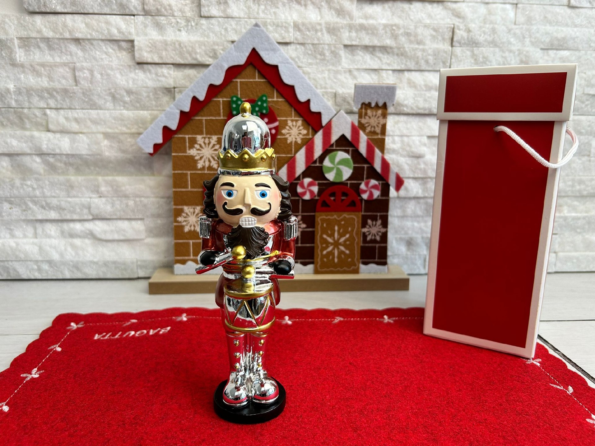 Regali e Bomboniere - Prodotti - Natale  - 20CM - SOLDATINO SCHIACCIANOCI CON TAMBURO ROSSO - C/BOX
