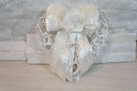 Regali e Bomboniere - Prodotti - Coccarda - CUORE VIMINI DECORATO COCCARDA H20CM 