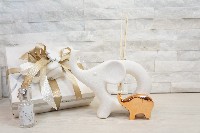 Regali e Bomboniere - Prodotti - Profumatori - DIFFUSORE 2 ELEFANTI 14,8X6,2X12,5CM CON KIT ESSENZA CLARALUNA E BOX
