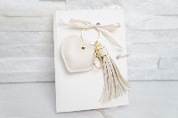 Regali e Bomboniere - Prodotti - Matrimonio - PORTACHIAVI CUORE BEIGE NAPPA ECOPELLE