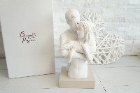 Regali e Bomboniere - Prodotti - Memory Regalo - BUSTO COPPIA SENTIMENTI BIANCA BASE TORTORA H27CM POLVERE DI MARMO CON BOX