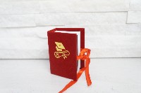 Regali e Bomboniere - Prodotti - Bomboniere Laurea - SCATOLINA LIBRO LAUREA ROSSA 8X5.5 CM