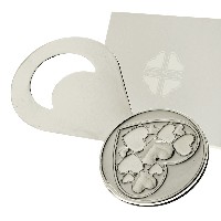 Regali e Bomboniere - Prodotti - Quadrifoglio  SOLIDALE - APRIBOTTIGLIE CUORI 12CM CON BOX