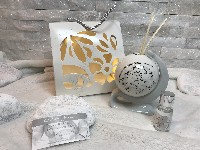 Regali e Bomboniere - Prodotti - Profumatori - DIFFUSORE MAPPAMONDO STELLE A LED bomboniera  12X6,5CM CON BOX CLARALUNA LED