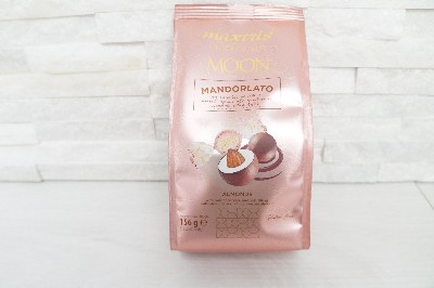 Regali e Bomboniere - Prodotti - CIOCCOLATINI MAXTRIS - CIOCCOLATINI MOON - MANDORLATO - 156GR